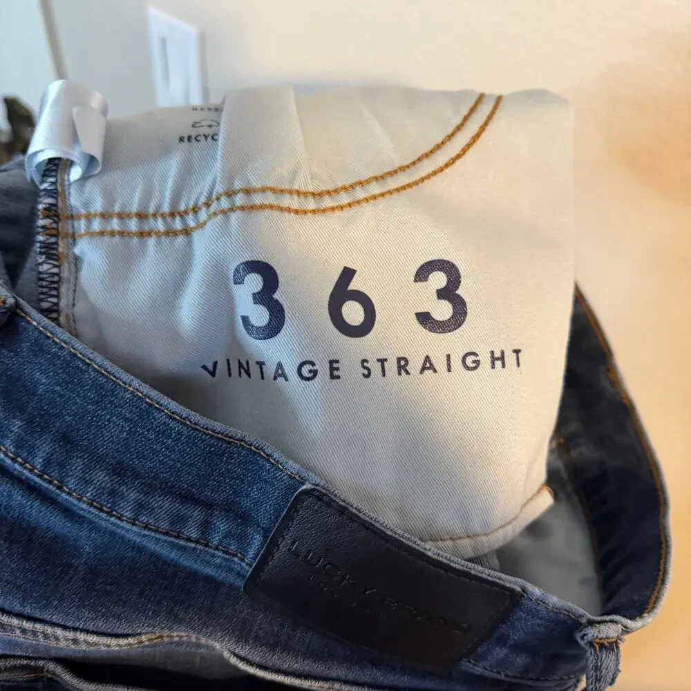 Lucky Brand 363 Vintage Straight Jeans Men's Size 33x32
